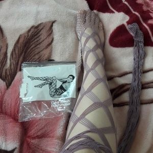 American Apparel Geo Mesh Pantyhose in Mauve